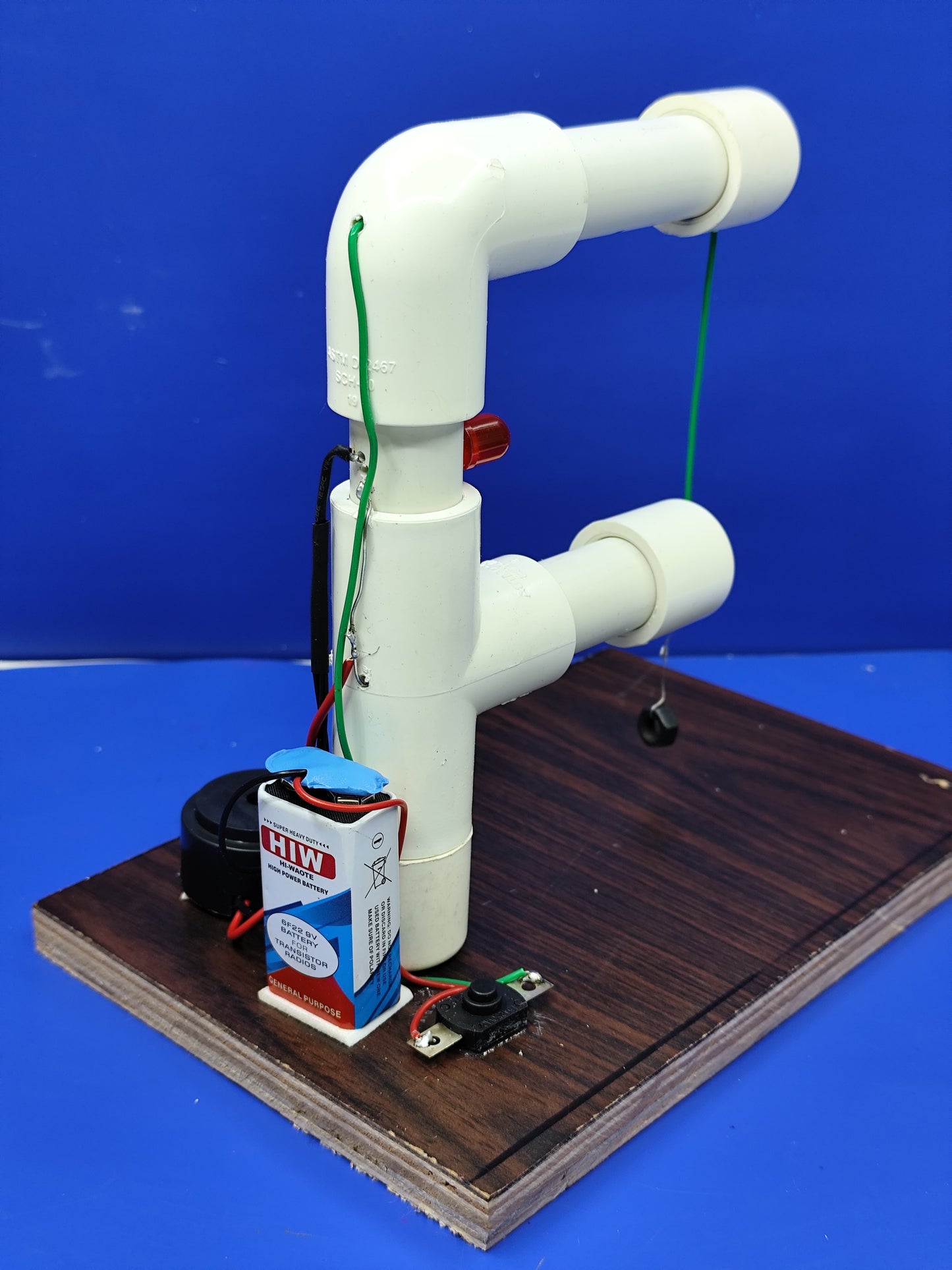 Earthquake detector  (Ready made project)