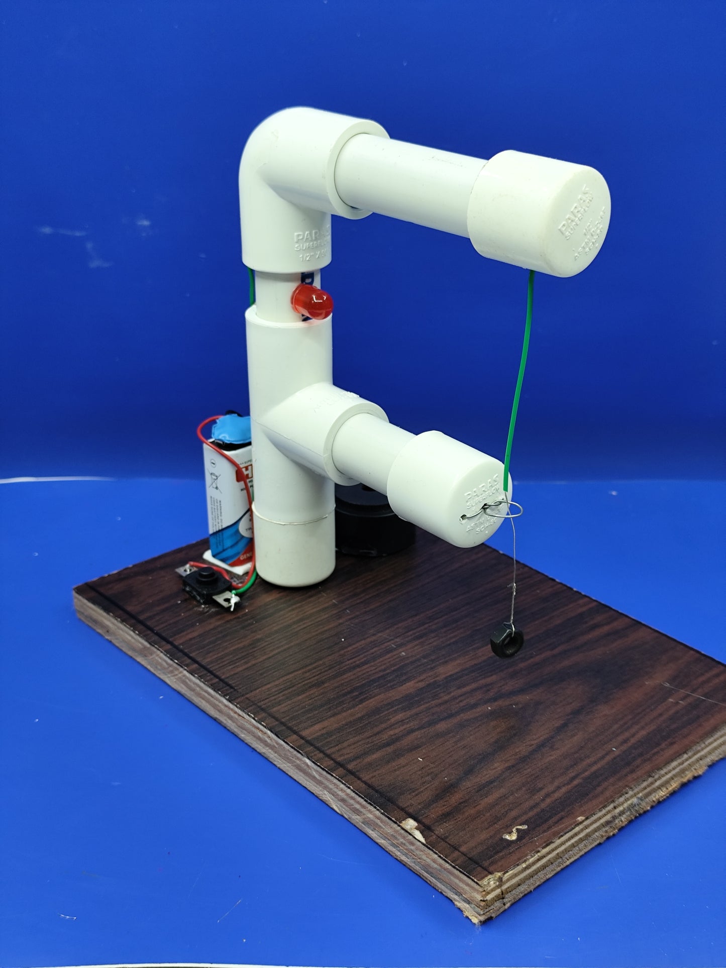 Earthquake detector  (Ready made project)