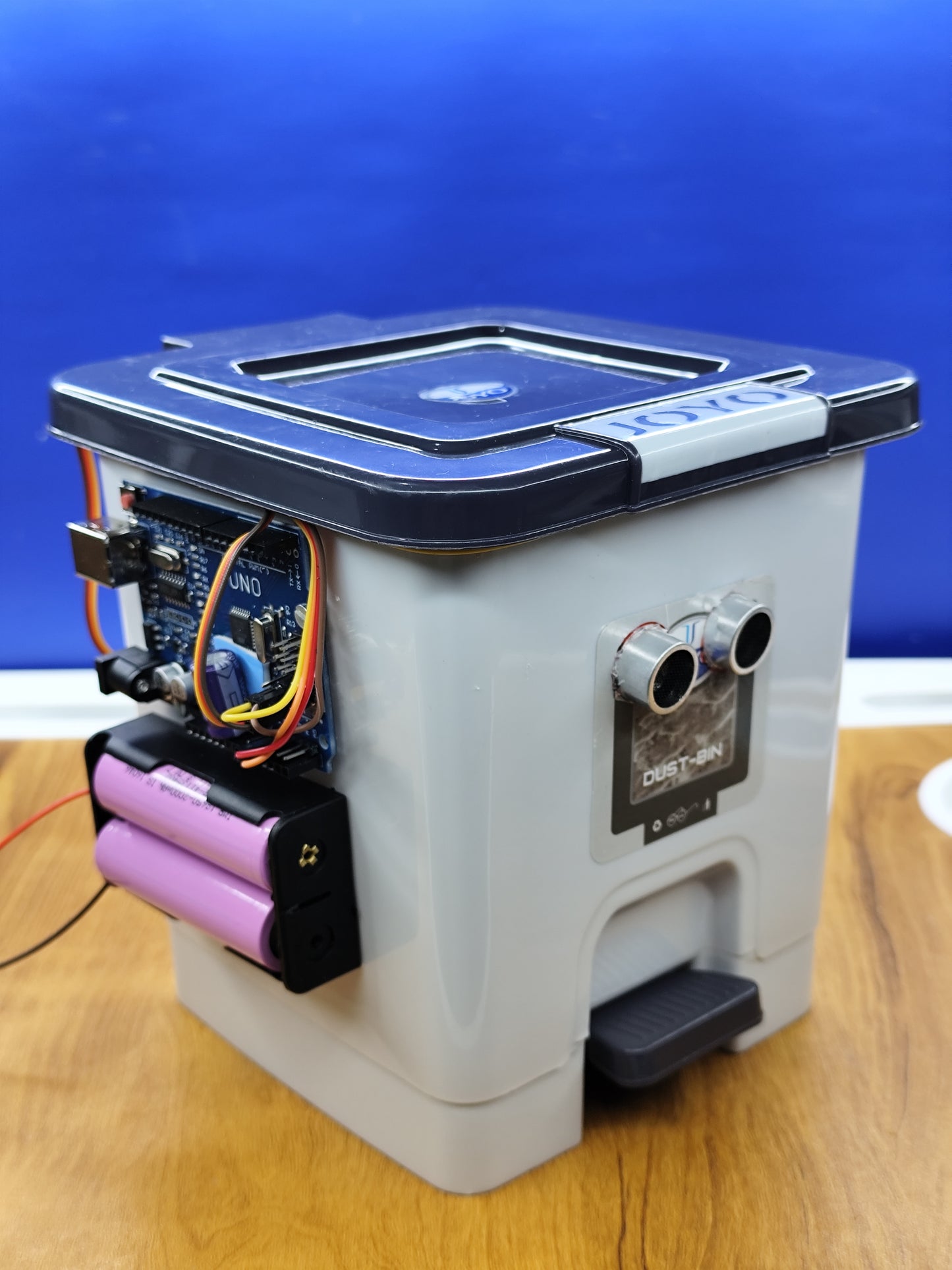 Smart dustbin (Ready made)