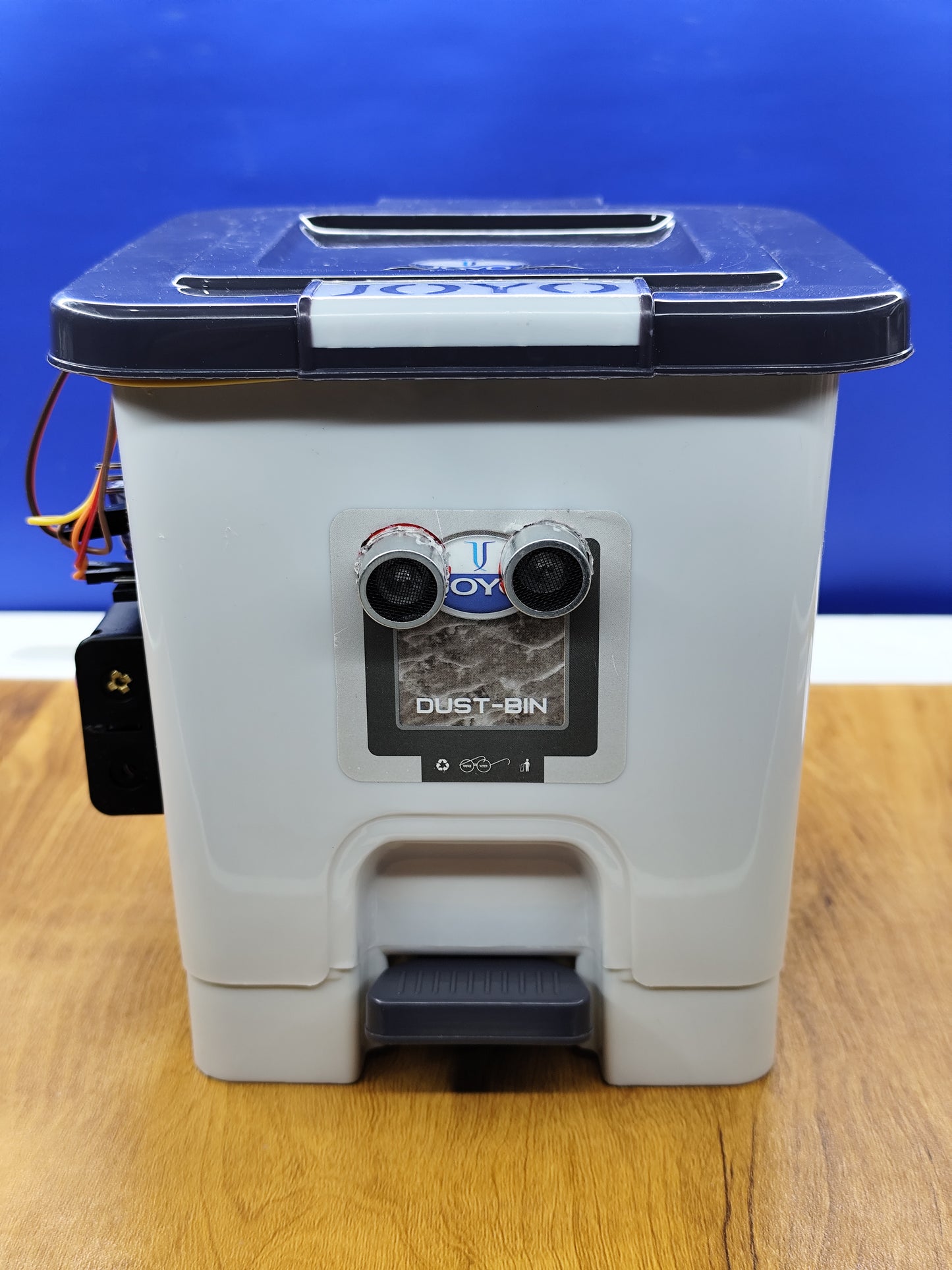 Smart dustbin (Ready made)