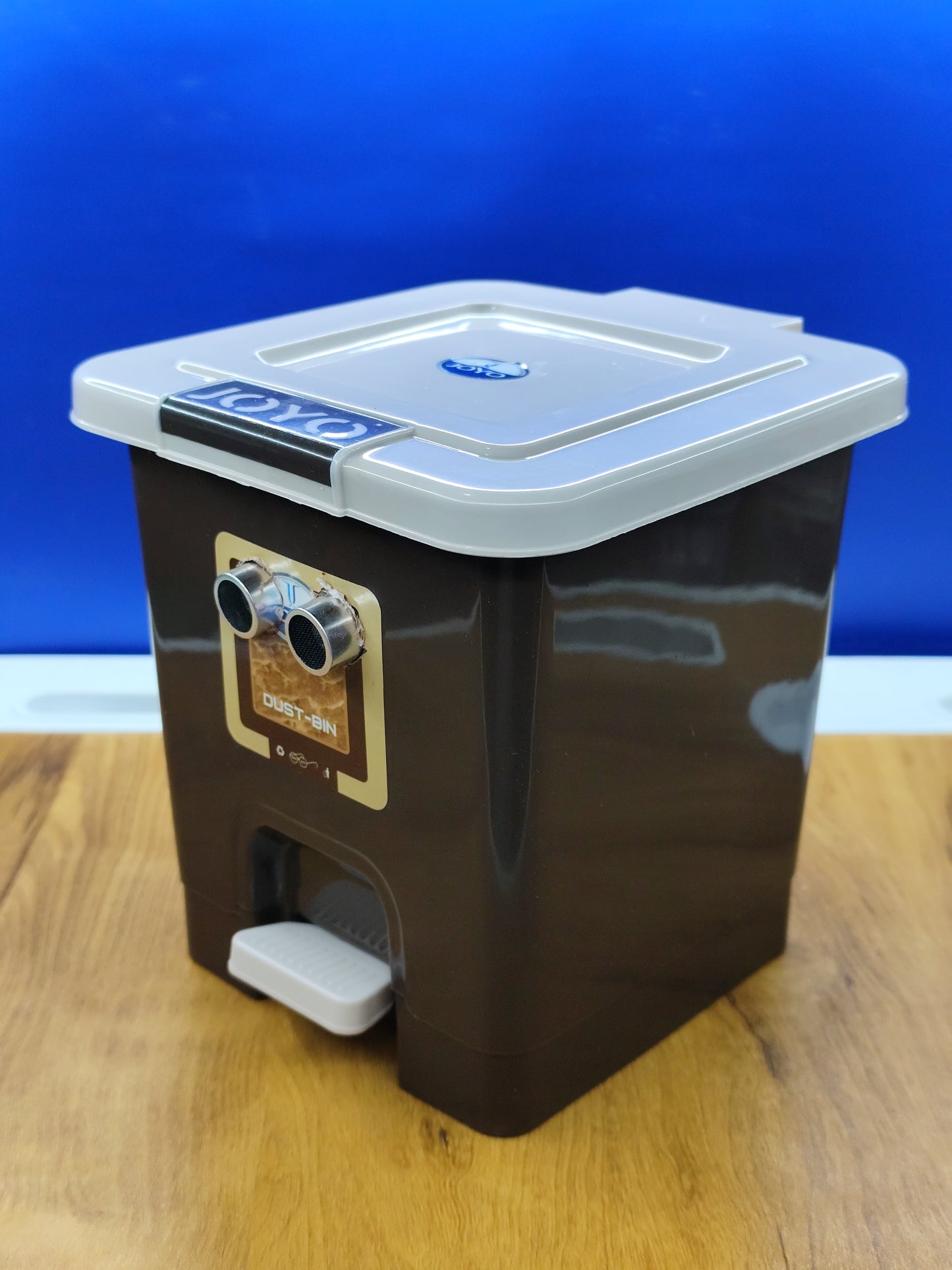 Smart dustbin (Ready made)