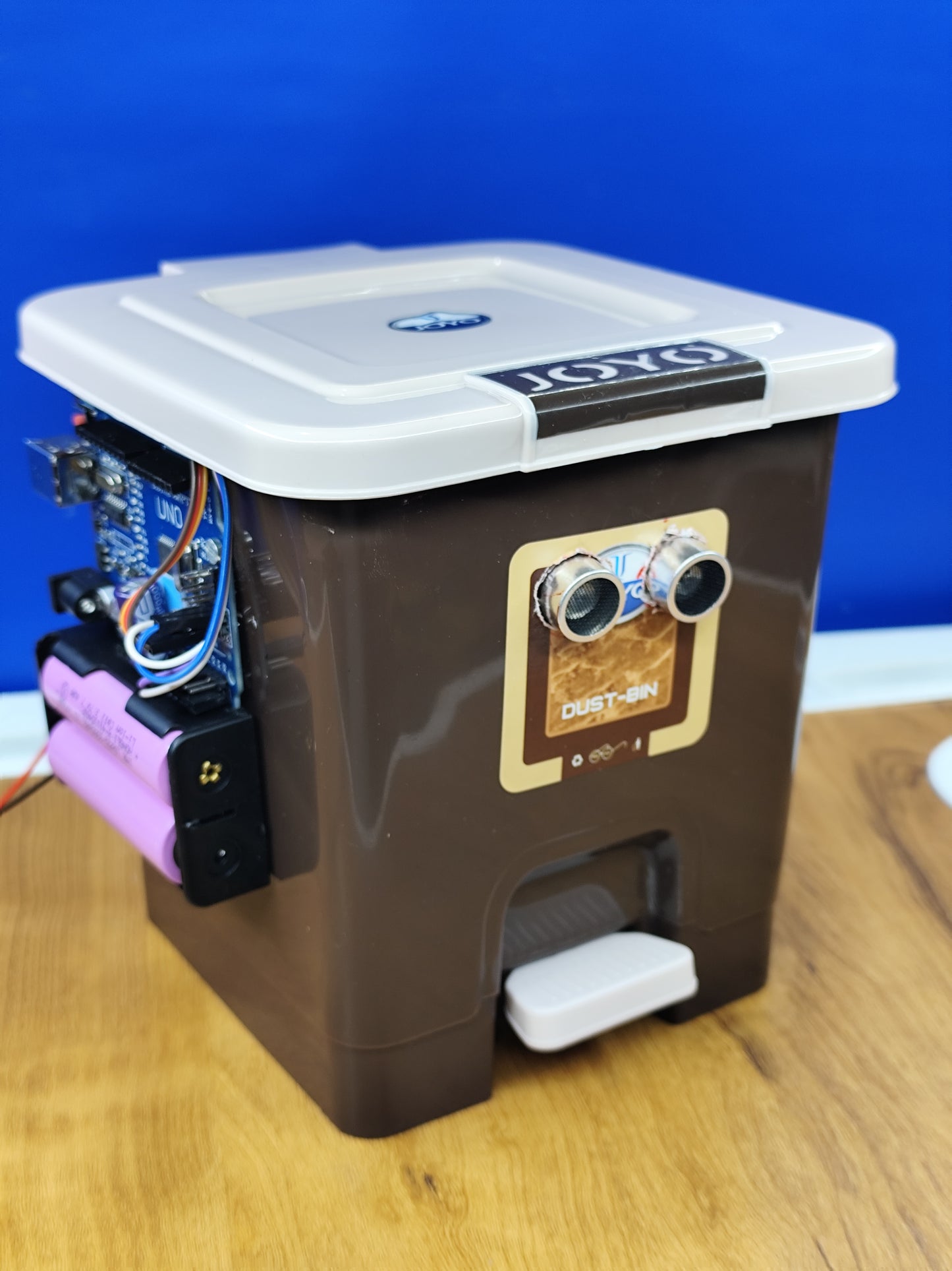 Smart dustbin (Ready made)