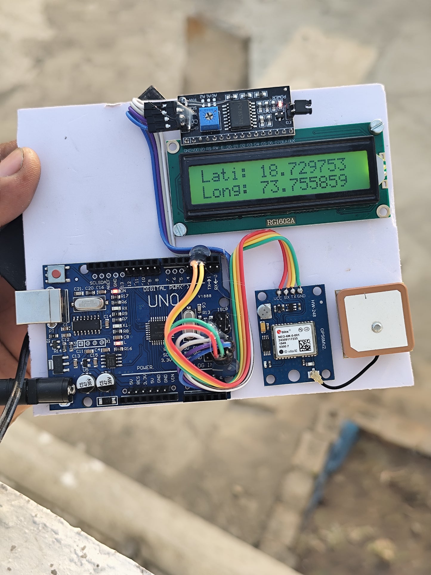 GPS device Arduino with LCD (ready made project)