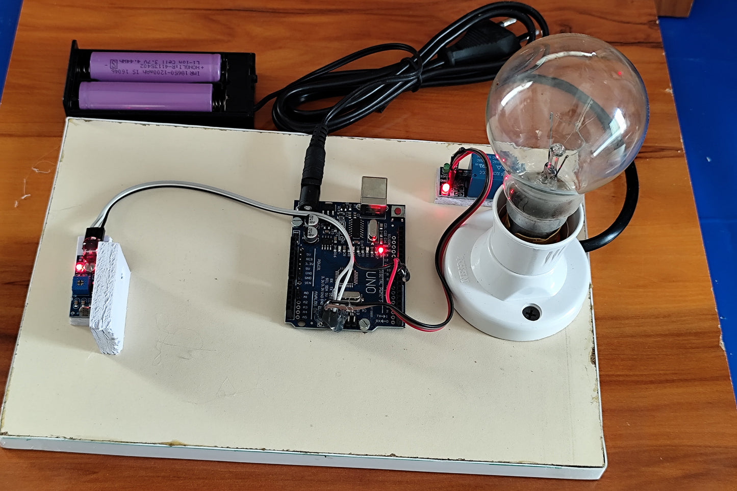 Automatic street light arduino